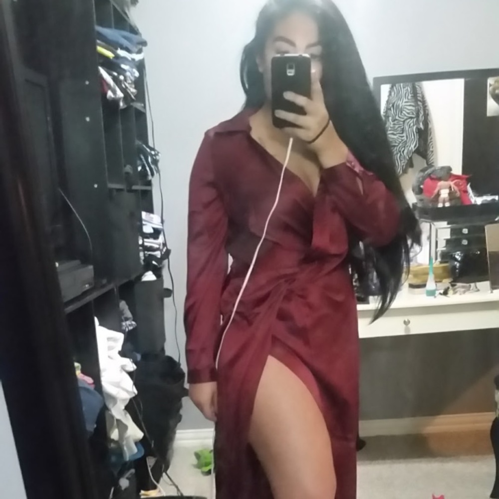 Maroon front twist slit silk dress - Picture 6 of 6